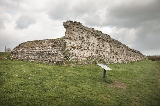 Featured image for Silchester Roman City Walls