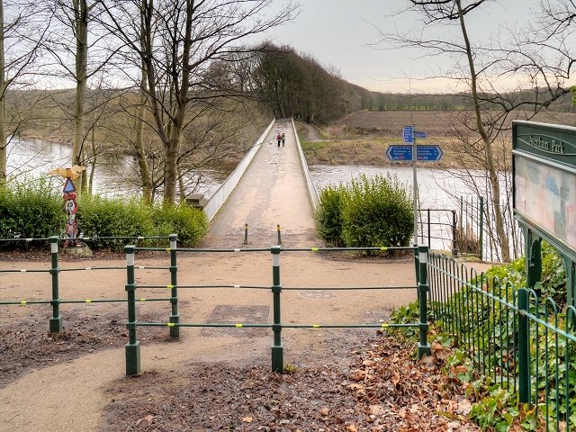 Featured image for Avenham Park and Old Tram Road
