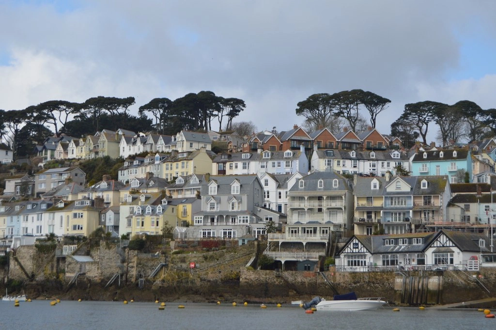 Featured image for Fowey, St Catherine's Castle & Menabilly Circular